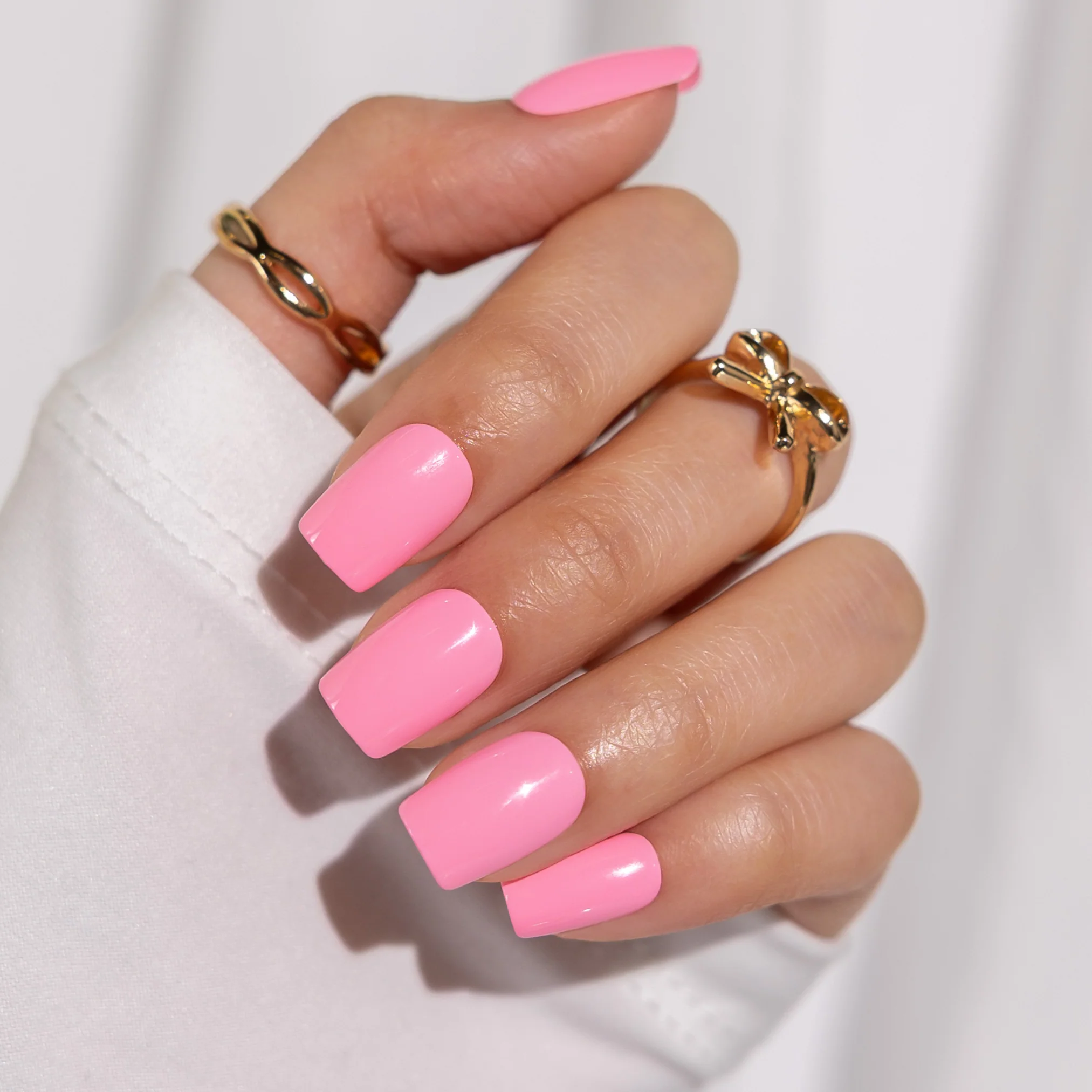 Blush and Bubbly, Bibiana
