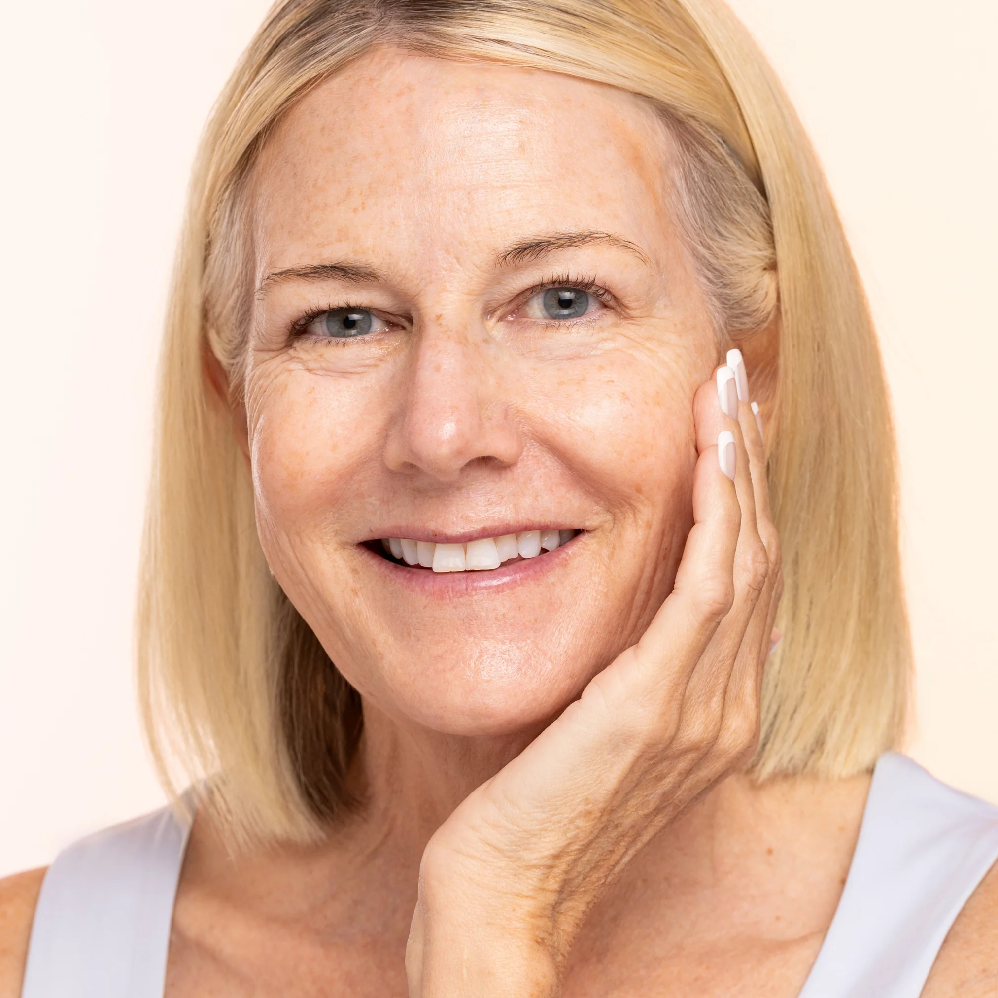 DewRenew Snail Mucin Serum - Image 11