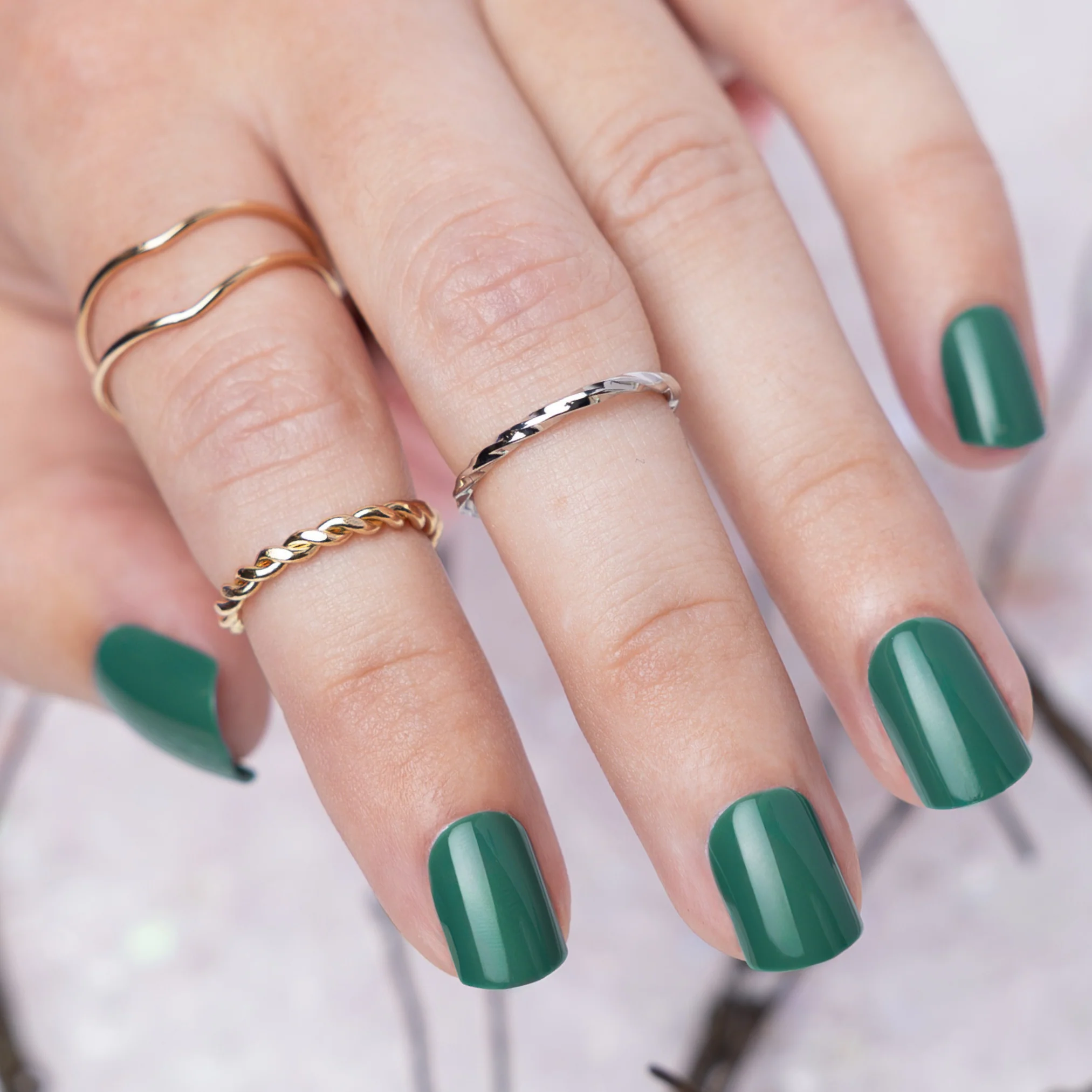 Evie's Emerald Envy - Image 4