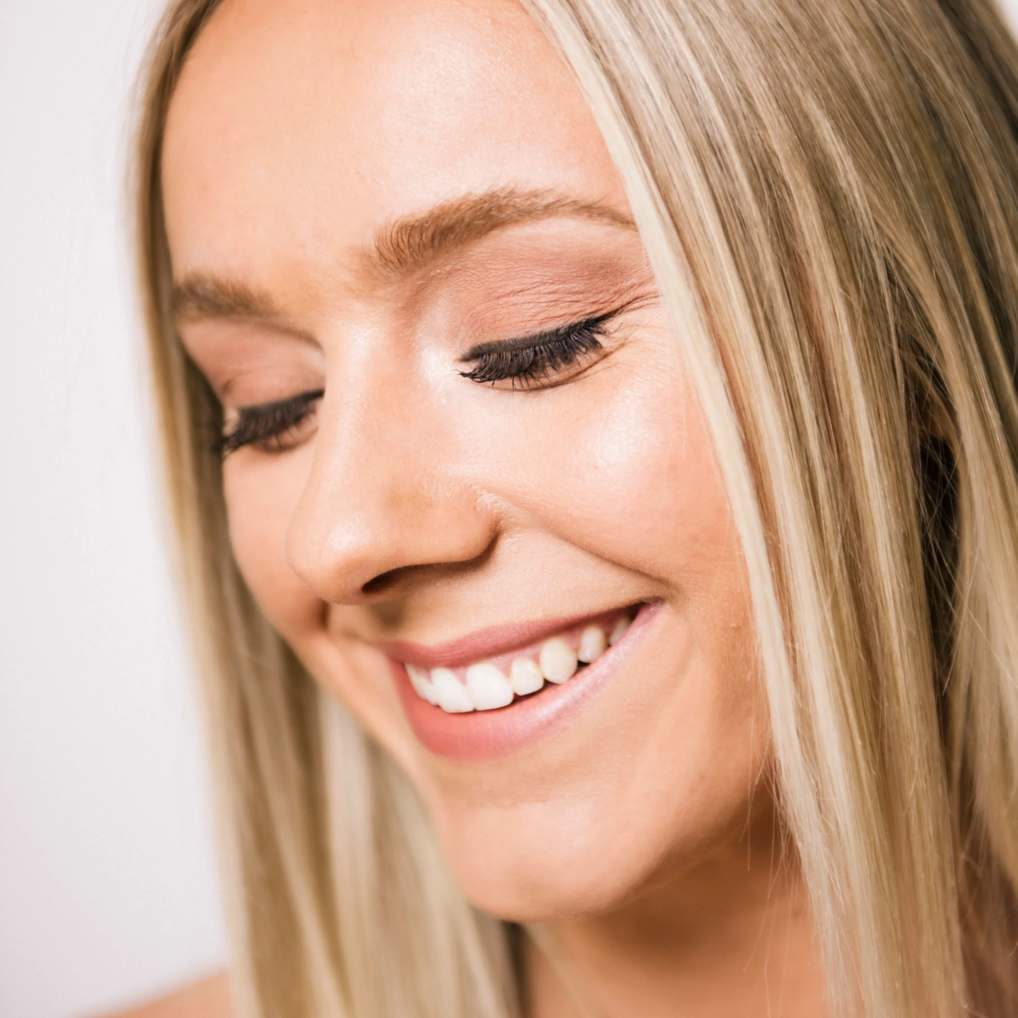 Naomi's Eyeliner - Image 6