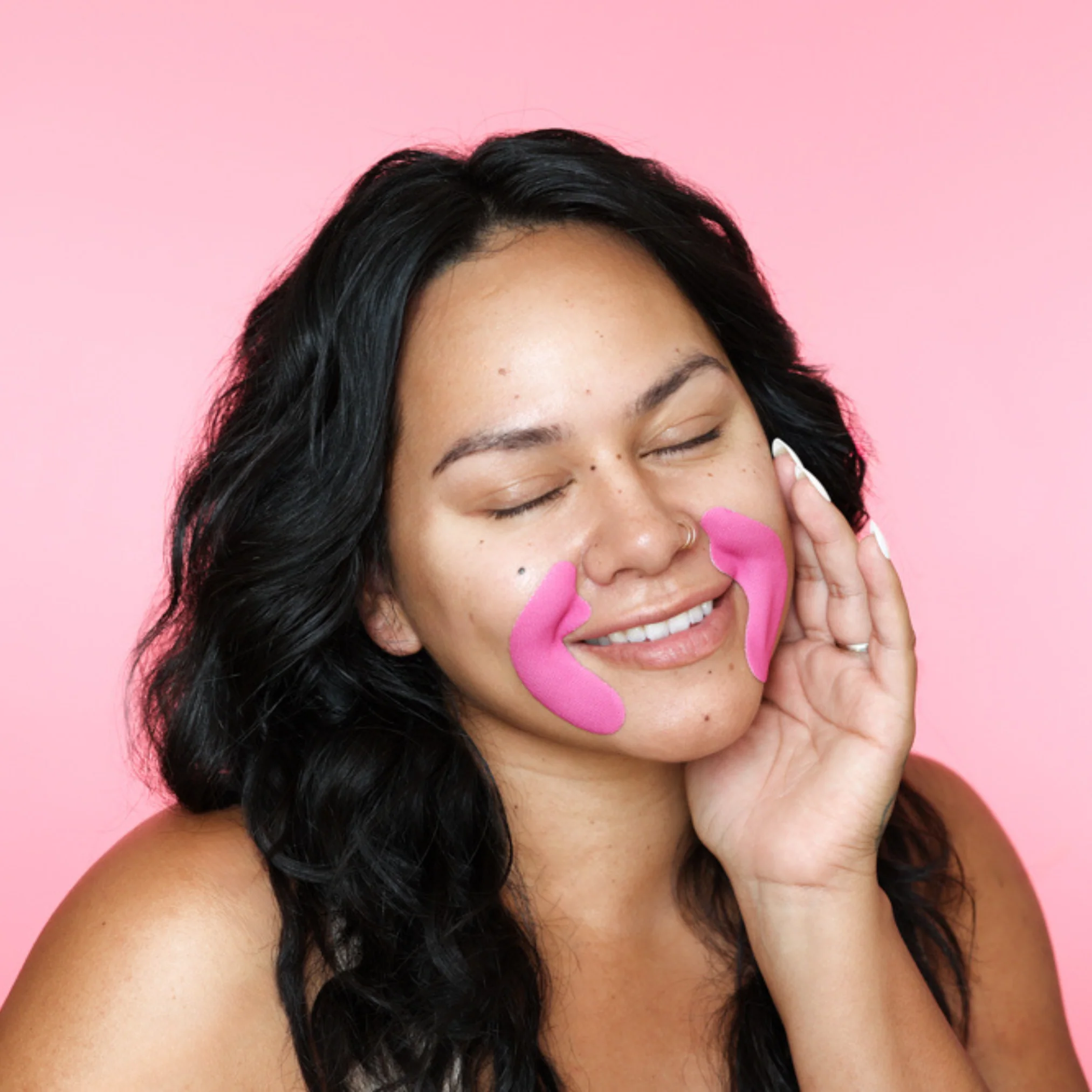 Pink Pearl Plump & Firm Smile Line Mask - 5 Pack - Image 3