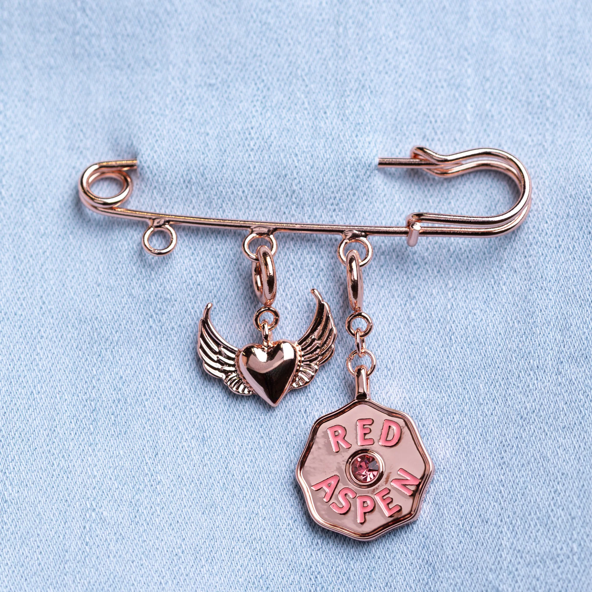 Red Aspen Charm - Image 3